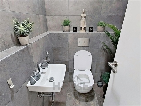 Pronájem bytu 2kk, 64 m² 10