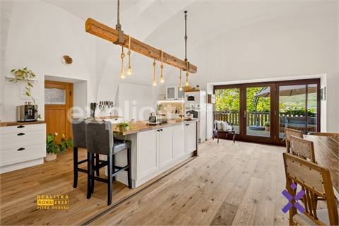 Prodej vily, 1 025 m² - 8