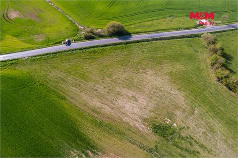 Prodej stavebního pozemku, 1 000 m² 2