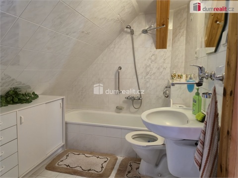 Prodej rodinného domu, 722 m² 18
