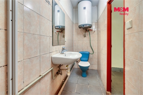 Prodej obchodních prostor, 560 m² 18