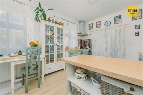 Prodej rodinného domu, 250 m² 6