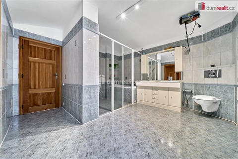 Prodej rodinného domu, 630 m² 6