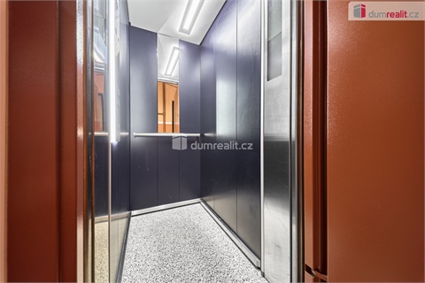 Prodej bytu 2+1, 60 m² 8