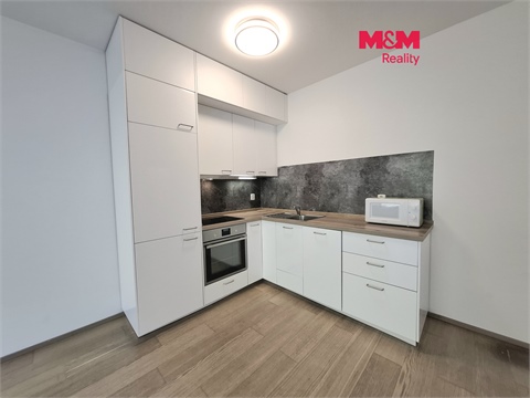 Pronájem bytu 1kk, 41 m² 0