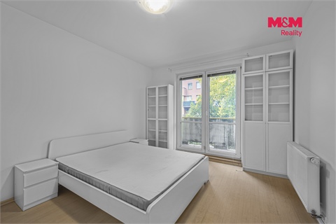 Pronájem bytu 3kk, 84 m² 12