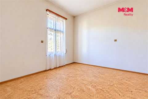 Prodej rodinného domu, 350 m² 12