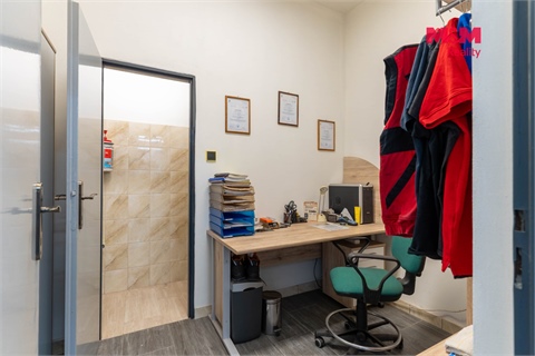 Prodej obchodních prostor, 170 m² 16