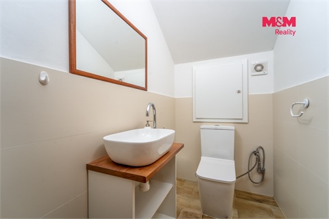 Prodej rodinného domu, 70 m² 8