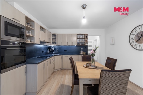 Pronájem rodinného domu, 230 m² - 2