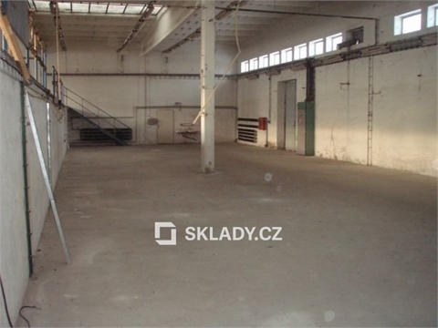 Pronájem skladu / haly, 372 m² - 0