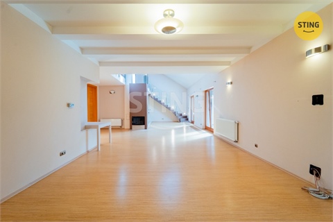 Prodej rodinného domu, 270 m² - 2