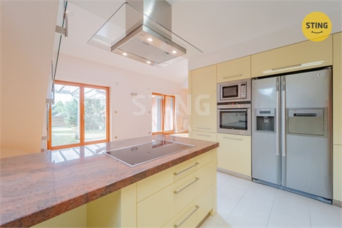 Prodej rodinného domu, 270 m² - 4