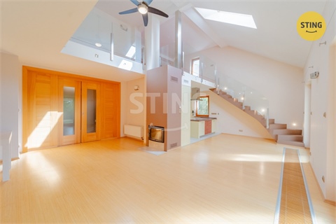 Prodej rodinného domu, 270 m² 2