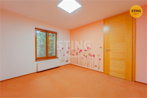 Prodej rodinného domu, 270 m² 16