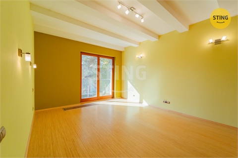 Prodej rodinného domu, 270 m² 10