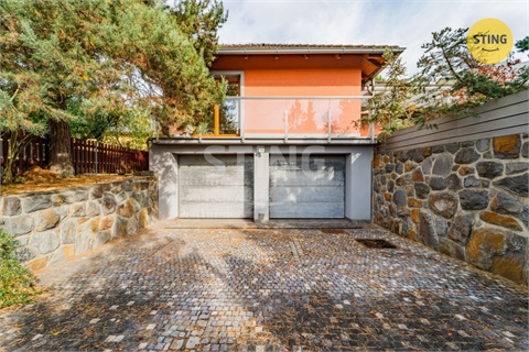 Prodej rodinného domu, 270 m² - 0