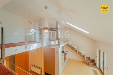 Prodej rodinného domu, 270 m² 18