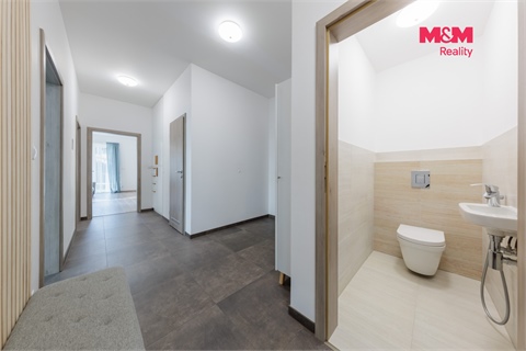 Prodej bytu 4kk, 107 m² 12
