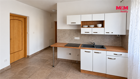 Pronájem bytu 3kk, 77 m² 2