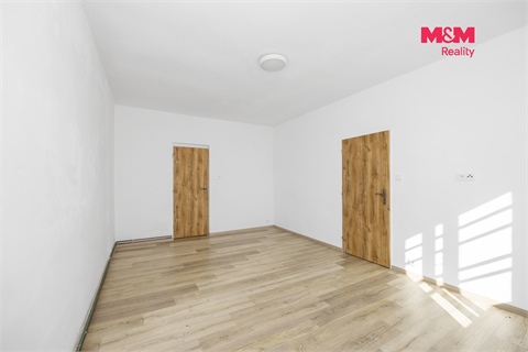 Pronájem bytu 3kk, 99 m² 10