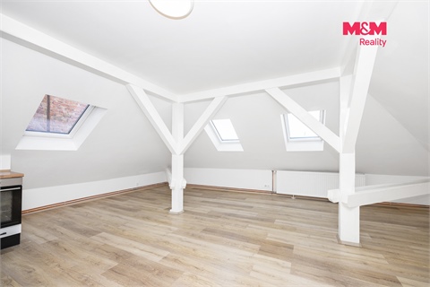 Pronájem bytu 3kk, 99 m² 4