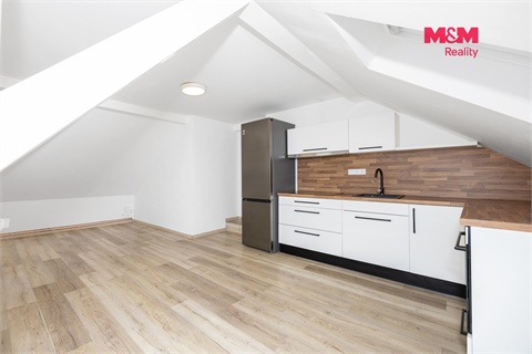 Pronájem bytu 3kk, 99 m² - 0