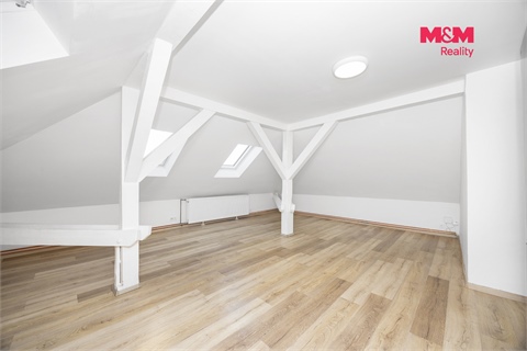 Pronájem bytu 3kk, 99 m² - 2