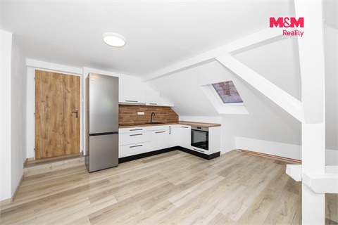 Pronájem bytu 3kk, 99 m² 2