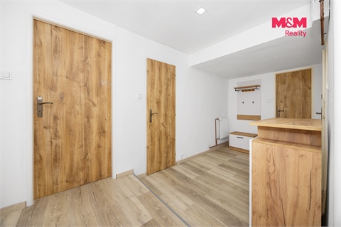 Pronájem bytu 3kk, 99 m² 18
