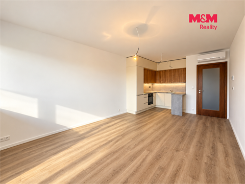 Pronájem bytu 2kk, 52 m² 2