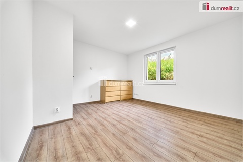 Prodej rodinného domu, 90 m² - 8
