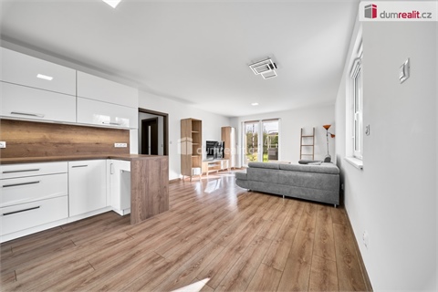 Prodej rodinného domu, 90 m² - 2