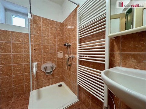Prodej rodinného domu, 235 m² - 18