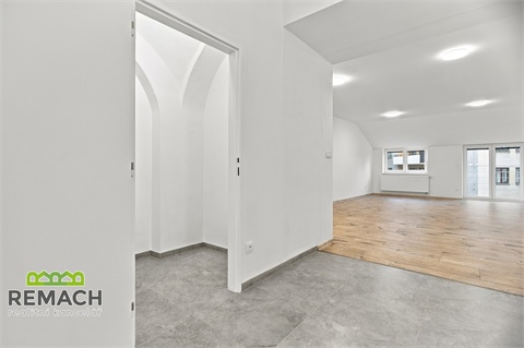 Pronájem bytu 1+1, 72 m² 6