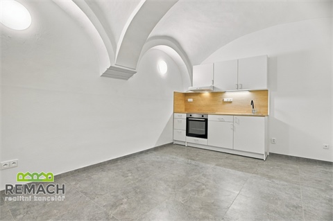 Pronájem bytu 1+1, 72 m² - 2