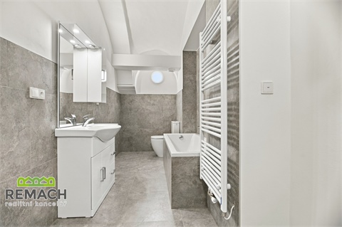 Pronájem bytu 1+1, 72 m² 8