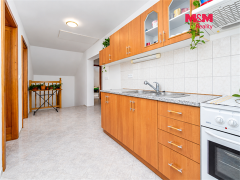 Prodej rodinného domu, 195 m² 14