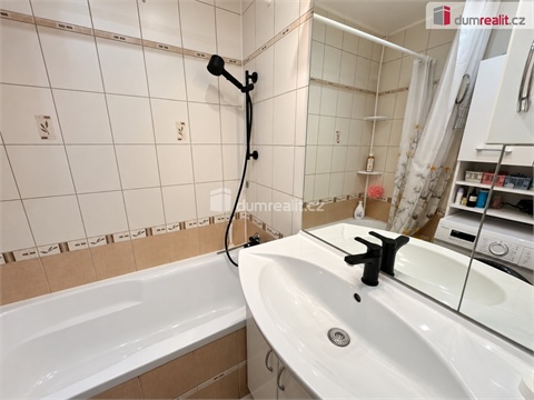 Prodej bytu 2+1, 66 m² 10