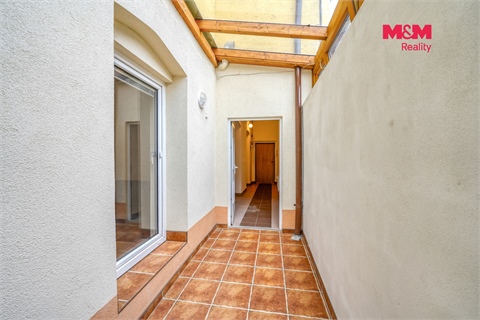 Pronájem bytu 2kk, 63 m² - 2