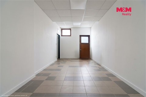 Pronájem obchodních prostor, 150 m² 2