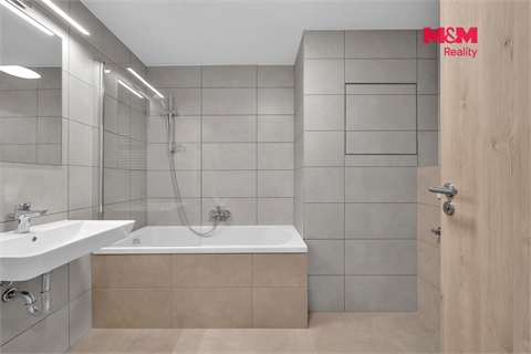 Pronájem bytu 2kk, 51 m² - 18