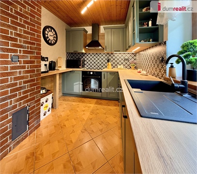 Prodej rodinného domu, 200 m² - 6