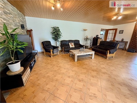 Prodej rodinného domu, 200 m² 12