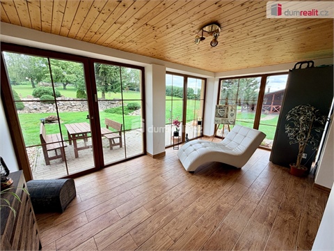 Prodej rodinného domu, 200 m² - 10