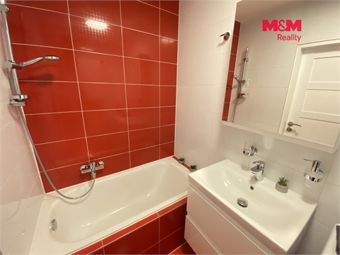 Pronájem bytu 3kk, 71 m² 10