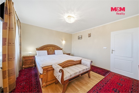 Prodej rodinného domu, 224 m² - 10