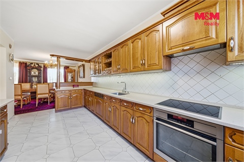 Prodej rodinného domu, 224 m² - 2