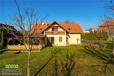 Prodej rodinného domu, 190 m² - 18