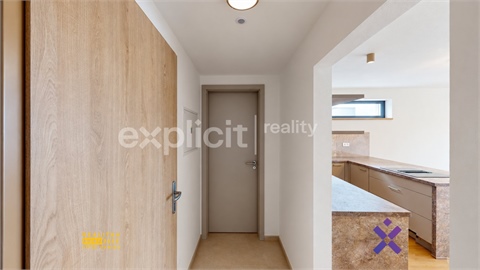 Pronájem bytu 3kk, 81 m² - 14